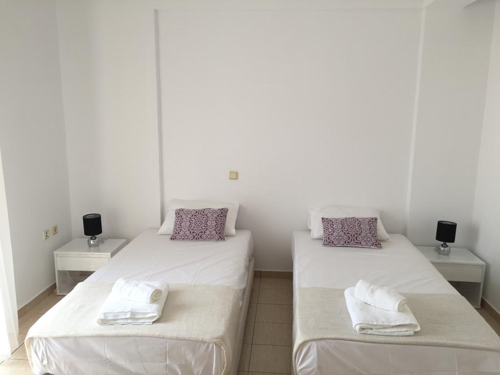 Sea And Sky Apartments Sarandë Exterior foto